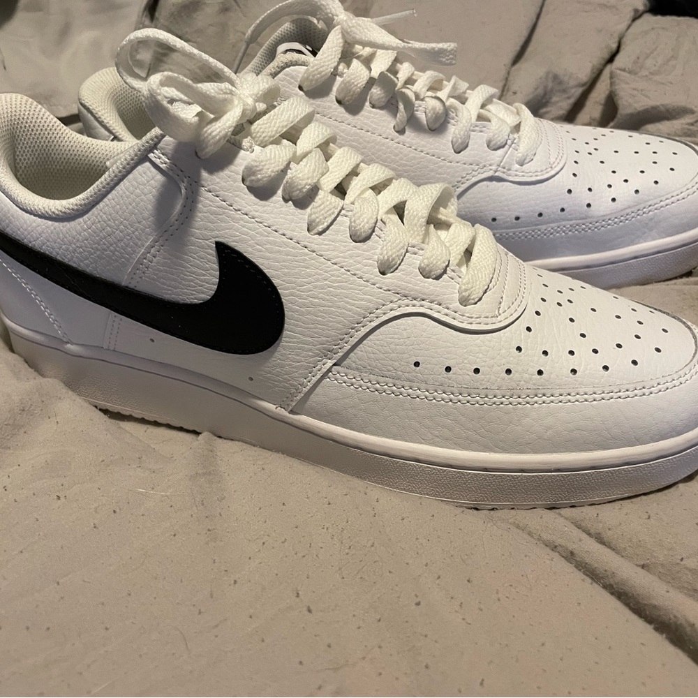 Nike court vision lo